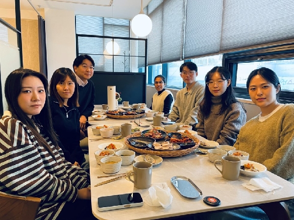Re-union with Lab Alumni main image